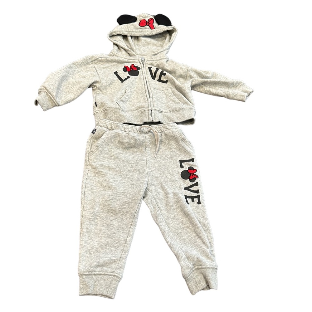 Disney’s Minnie mouse love matching hoodies set
